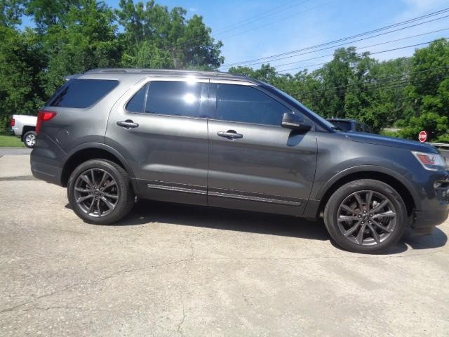 2018 Ford Explorer XLT image 03