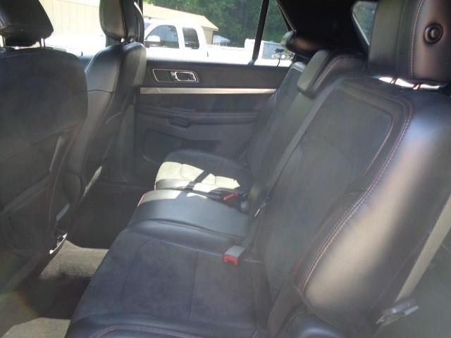 2018 Ford Explorer XLT image 14