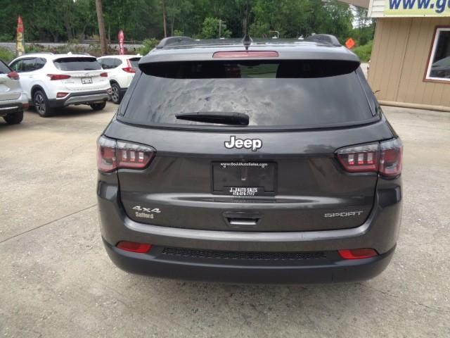 2018 Jeep Compass 4WD Sport image 05