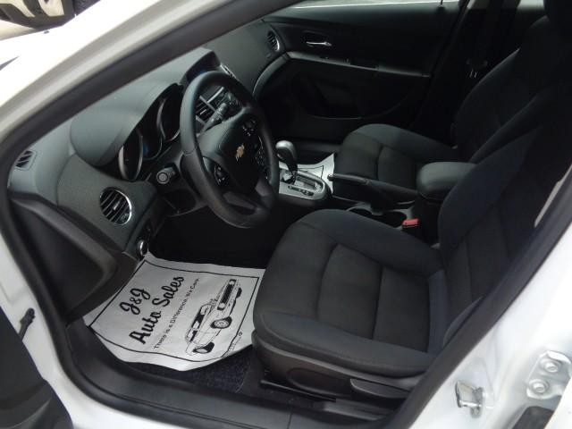 2016 Chevrolet Cruze Limited LT image 07