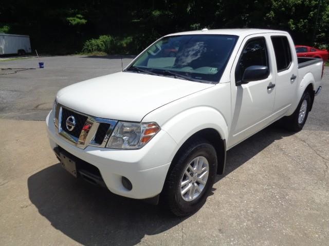 2018 Nissan Frontier SV V6 image 02
