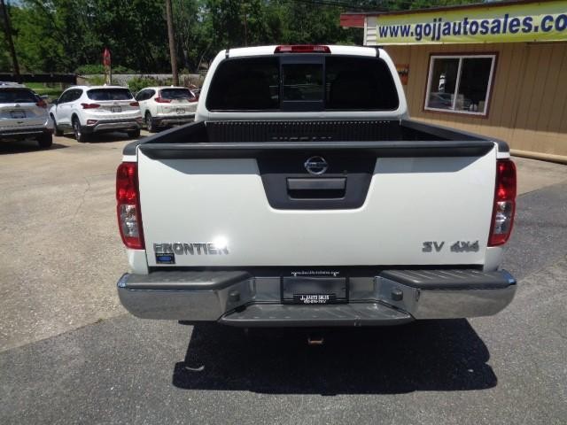 2018 Nissan Frontier SV V6 image 05