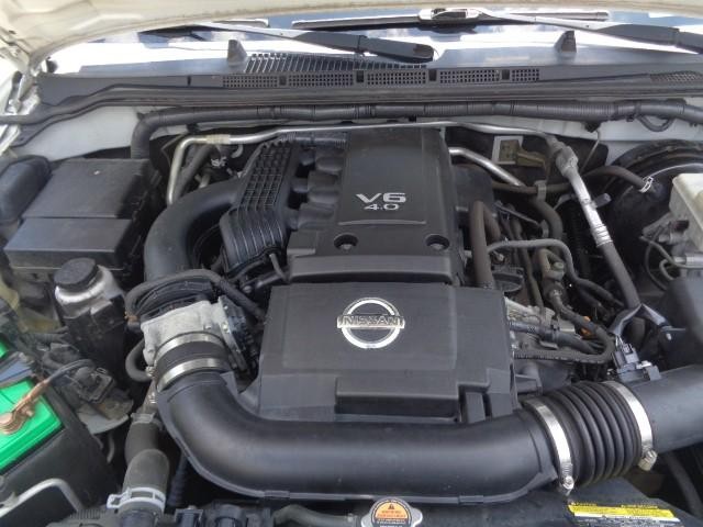 2018 Nissan Frontier SV V6 image 06