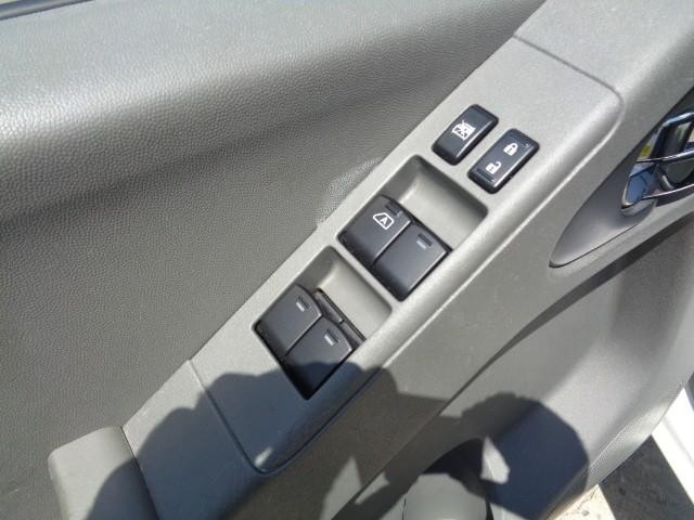 2018 Nissan Frontier SV V6 image 09