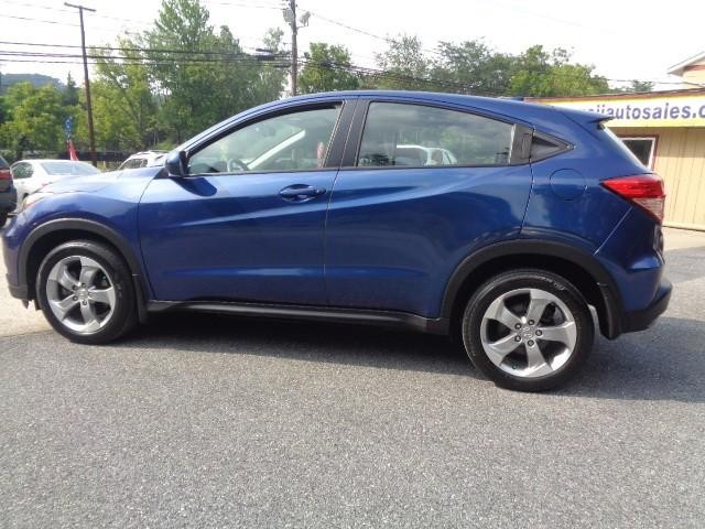 2017 Honda HR-V LX image 01