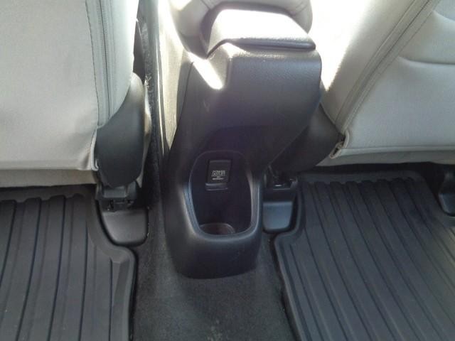 2017 Honda HR-V LX image 10