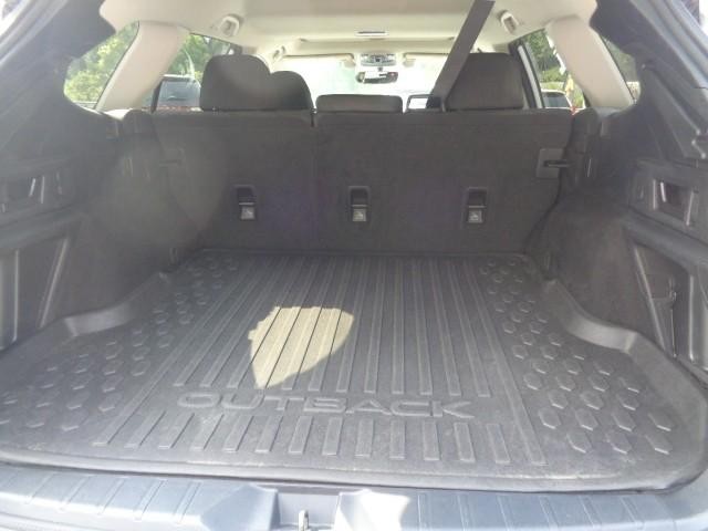 2021 Subaru Outback Premium image 06