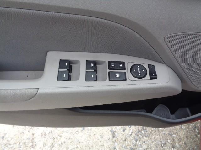 2019 Hyundai Elantra Value Edition image 09