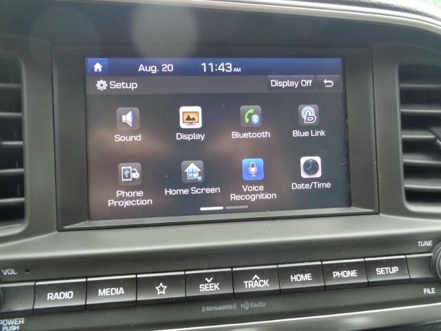 2019 Hyundai Elantra Value Edition image 17