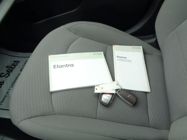 2019 Hyundai Elantra Value Edition image 21