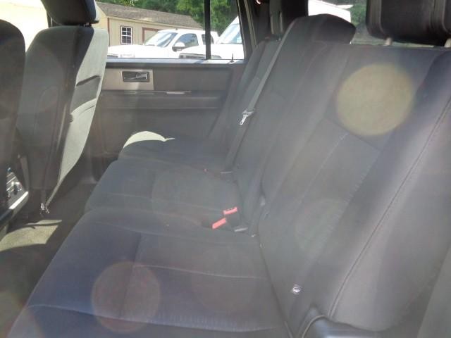 2017 Ford Expedition EL 4x4 image 12