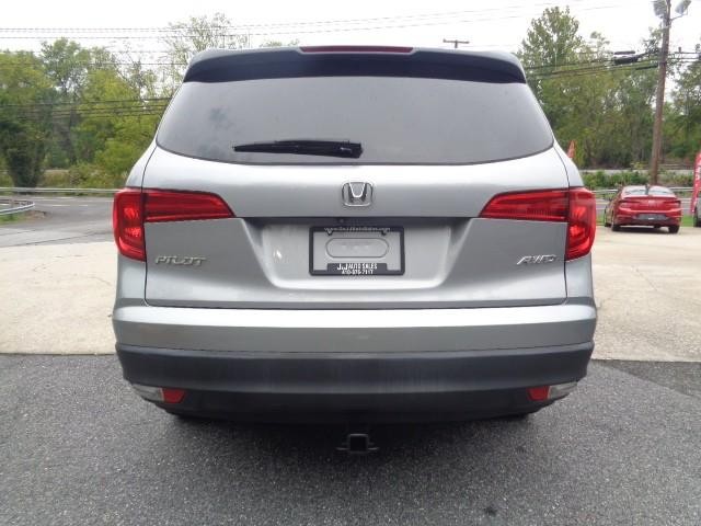 2018 Honda Pilot EX image 04
