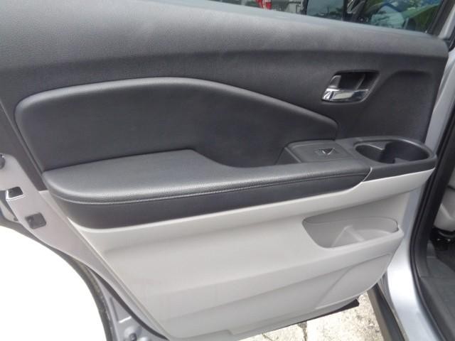2018 Honda Pilot EX image 09
