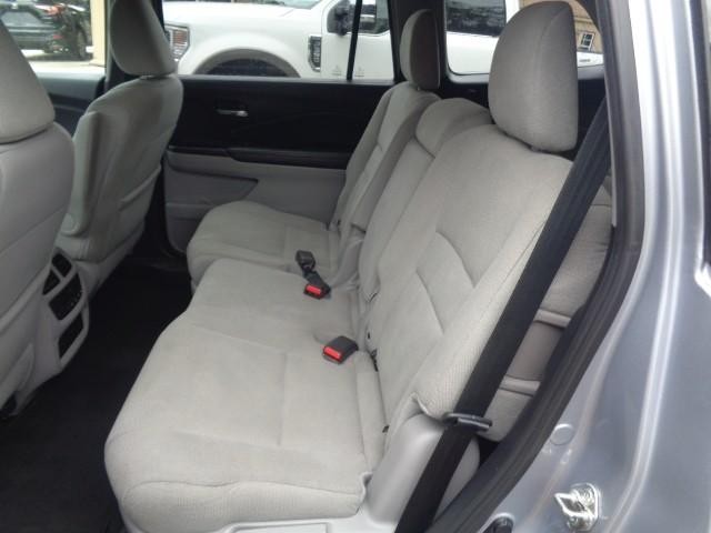 2018 Honda Pilot EX image 11