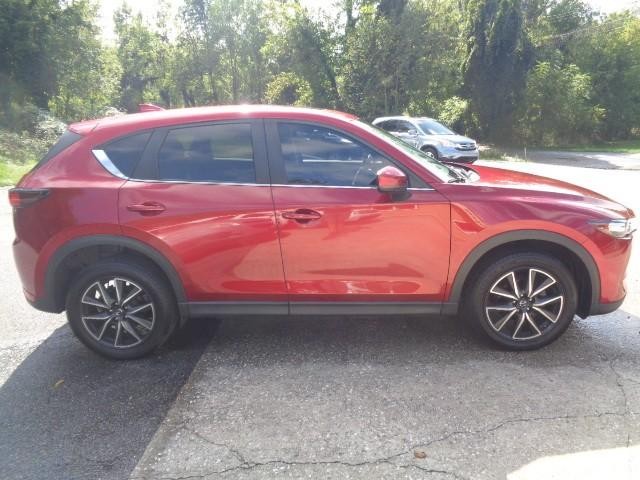2019 Mazda CX-5 Touring image 04