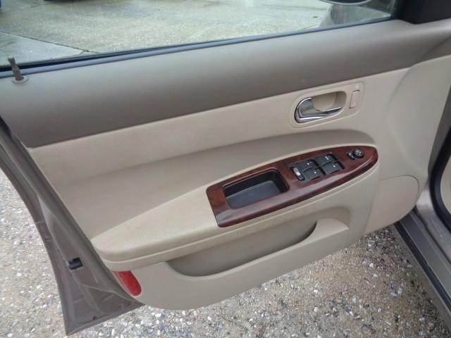 2007 Buick LaCrosse CXL image 08