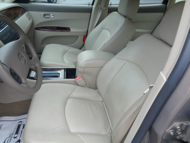 2007 Buick LaCrosse CXL image 11