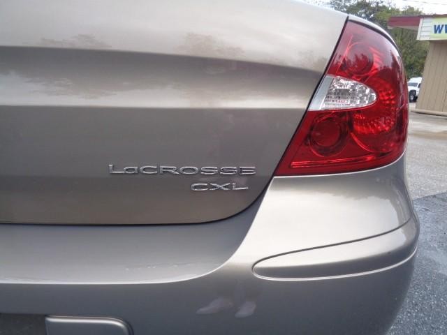 2007 Buick LaCrosse CXL image 23