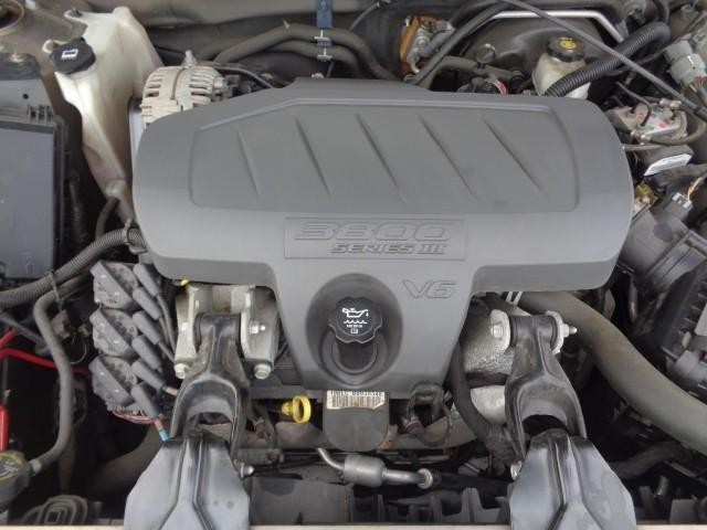 2007 Buick LaCrosse CXL image 24