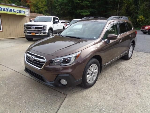 2019 Subaru Outback Premium image 02