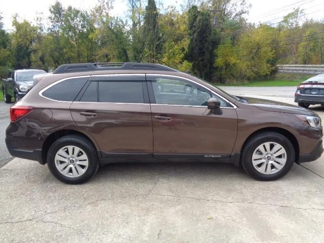 2019 Subaru Outback Premium image 04