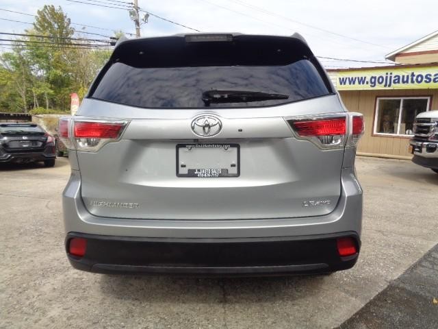 2015 Toyota Highlander AWD 4dr V6 LE (Natl) image 04