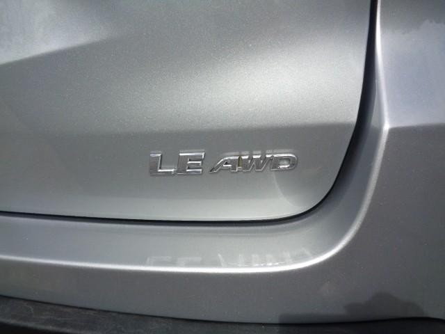 2015 Toyota Highlander AWD 4dr V6 LE (Natl) image 06