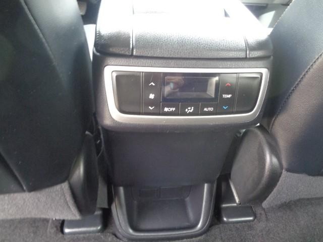 2015 Toyota Highlander AWD 4dr V6 LE (Natl) image 16