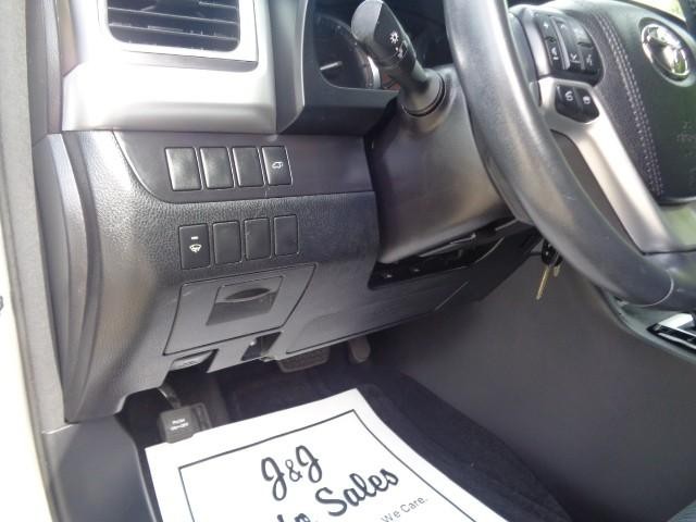 2015 Toyota Highlander AWD 4dr V6 LE (Natl) image 19