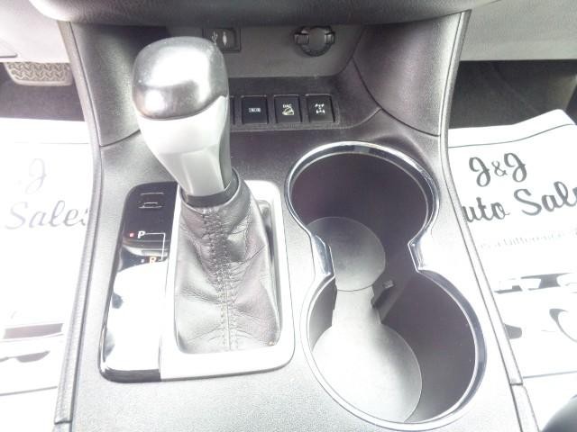 2015 Toyota Highlander AWD 4dr V6 LE (Natl) image 25
