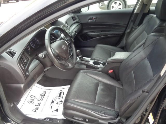 2014 Acura ILX Tech Pkg image 07