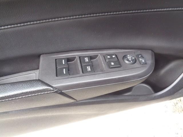 2014 Acura ILX Tech Pkg image 08