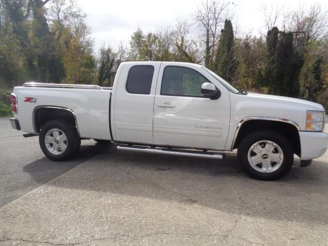 2012 Chevrolet Silverado 1500 4WD LTZ Ext Cab image 01
