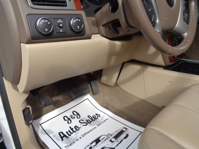 2012 Chevrolet Silverado 1500 4WD LTZ Ext Cab image 17