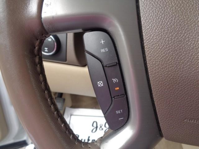 2012 Chevrolet Silverado 1500 4WD LTZ Ext Cab image 23