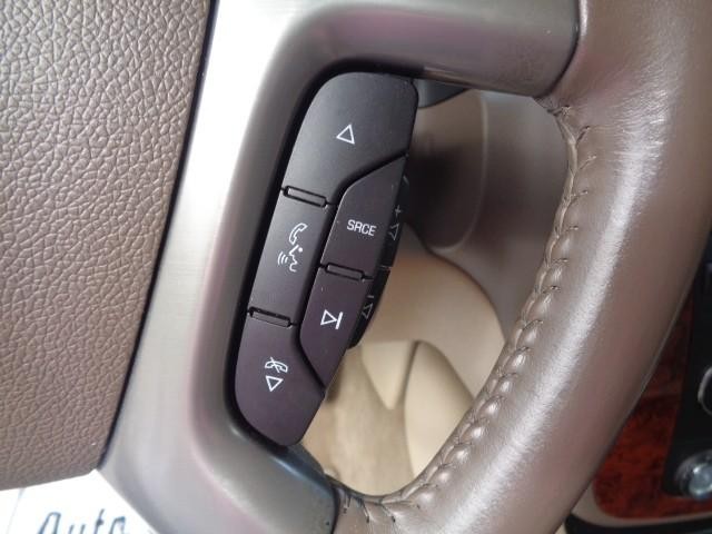 2012 Chevrolet Silverado 1500 4WD LTZ Ext Cab image 24