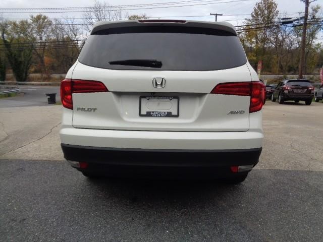 2017 Honda Pilot EX-L image 04