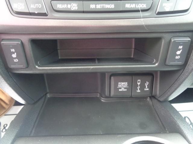 2017 Honda Pilot EX-L image 24