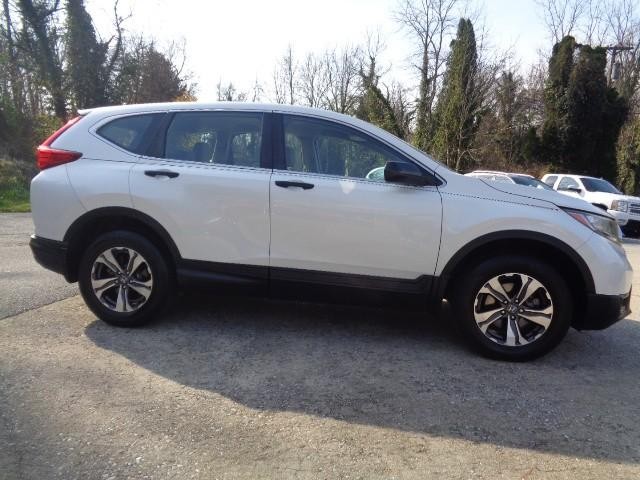 2017 Honda CR-V LX's photo