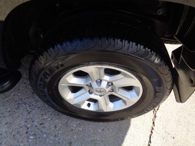 2023 Toyota 4Runner SR5 image 06