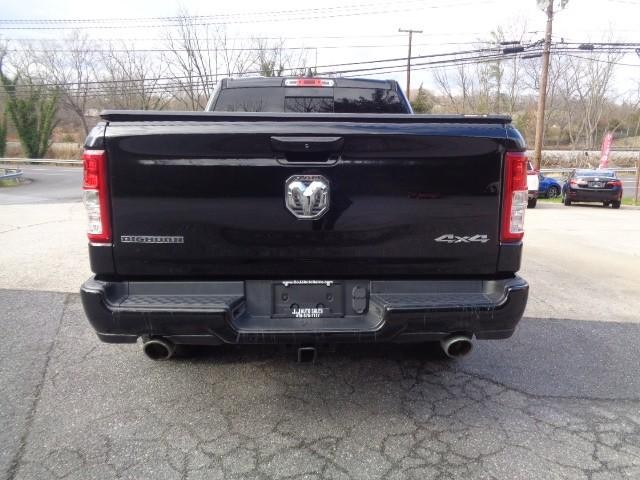 2020 Ram 1500 4WD Big Horn Crew Cab image 04