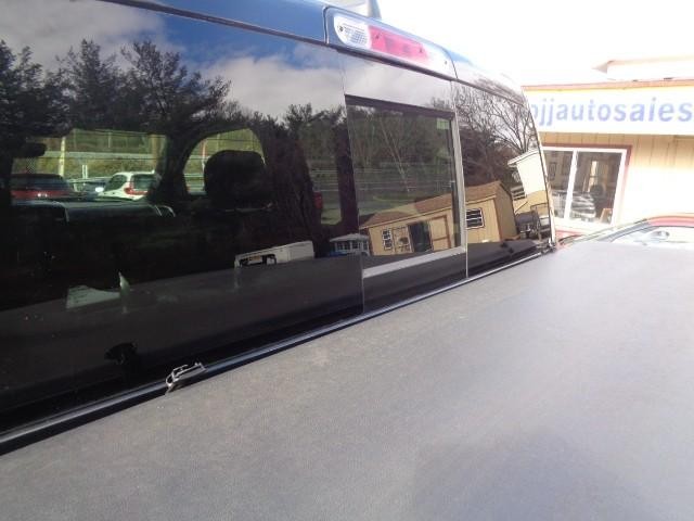 2020 Ram 1500 4WD Big Horn Crew Cab image 09