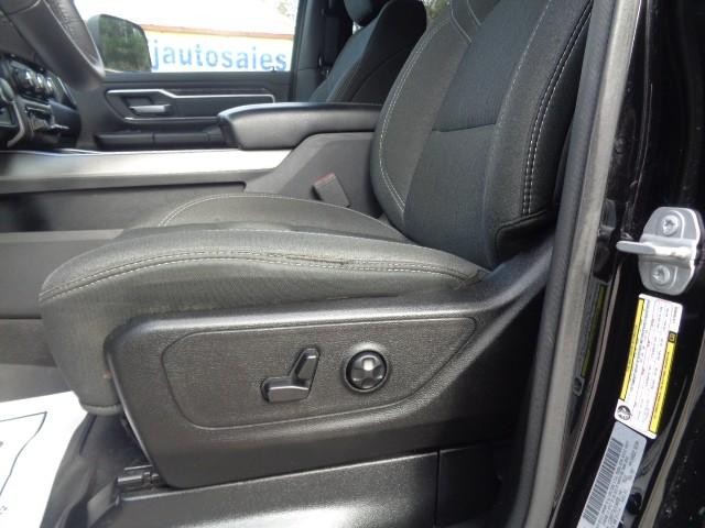 2020 Ram 1500 4WD Big Horn Crew Cab image 16