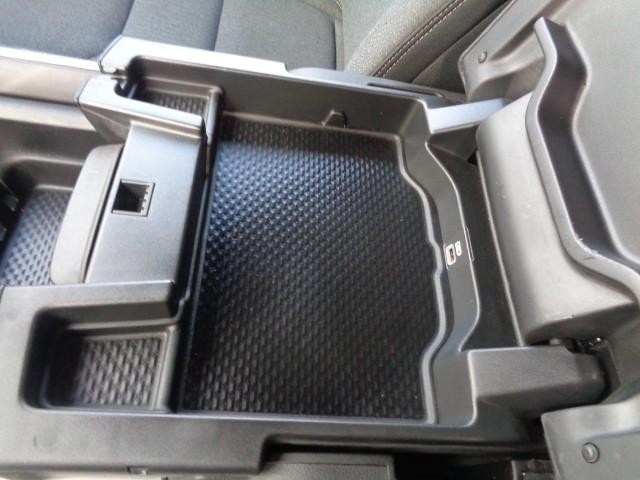 2020 Ram 1500 4WD Big Horn Crew Cab image 19