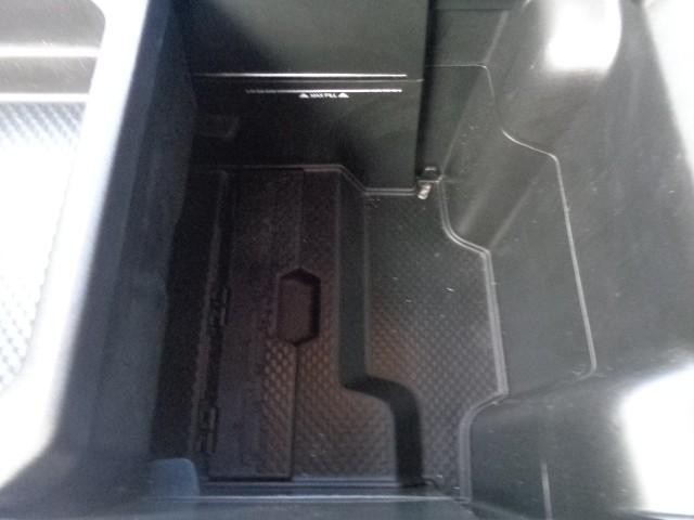 2020 Ram 1500 4WD Big Horn Crew Cab image 20