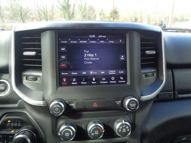 2020 Ram 1500 4WD Big Horn Crew Cab image 30