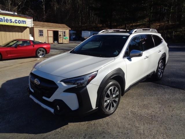 2023 Subaru Outback Touring XT photo 2