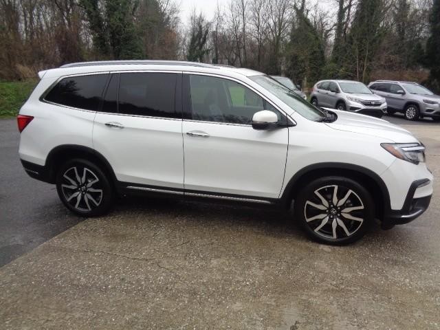 2020 Honda Pilot Touring 8-Passenger image 04