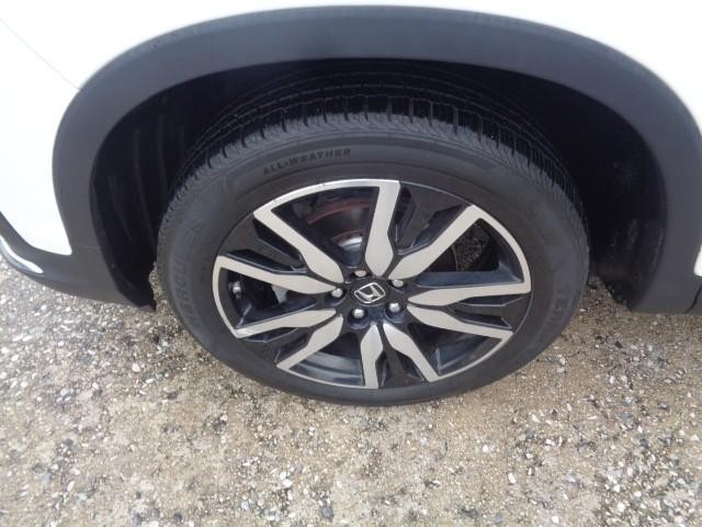 2020 Honda Pilot Touring 8-Passenger image 06