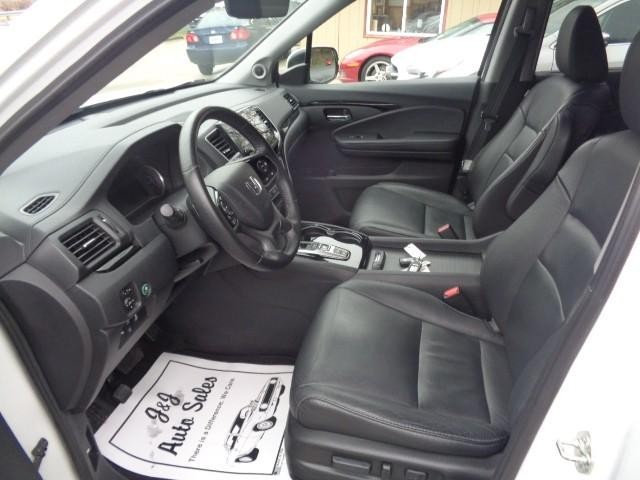 2020 Honda Pilot Touring 8-Passenger image 08